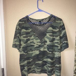 PLUS SIZE CROP TOP